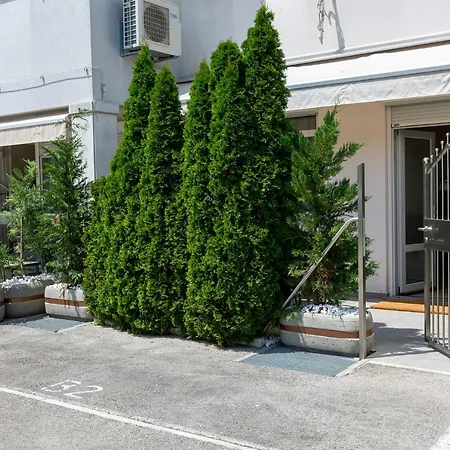 Stylish Mediterraneo Apartman *