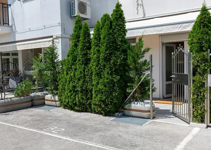 Stylish Mediterraneo Apartman *